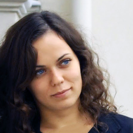 Girl_copy 2.0_global_e